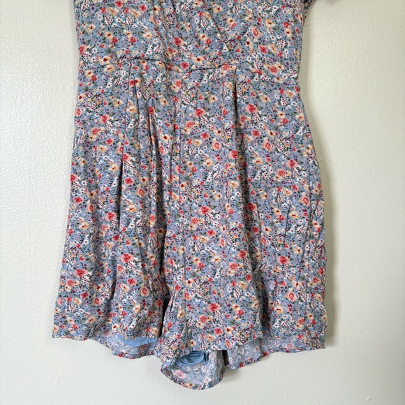 American Eagle Outfitters | Floral Romper | Size S - Picture 6 of 11